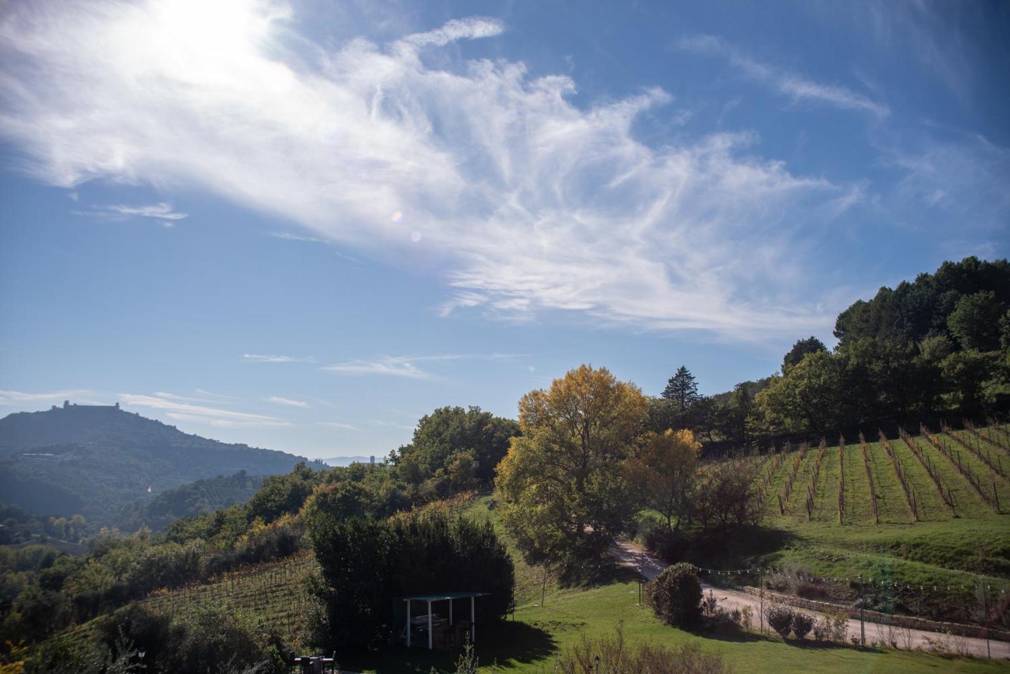 Re Artu Assisi Country Lifestyle Aparthotel Exterior photo